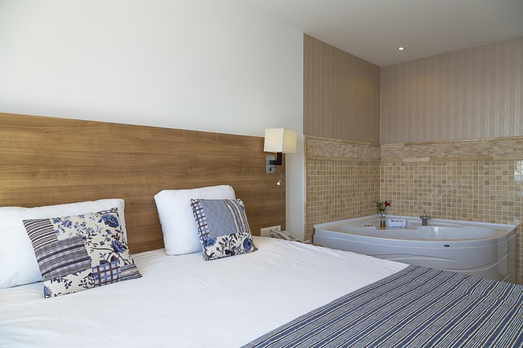 Rhapsody Hotel คาช ภายนอก รูปภาพ