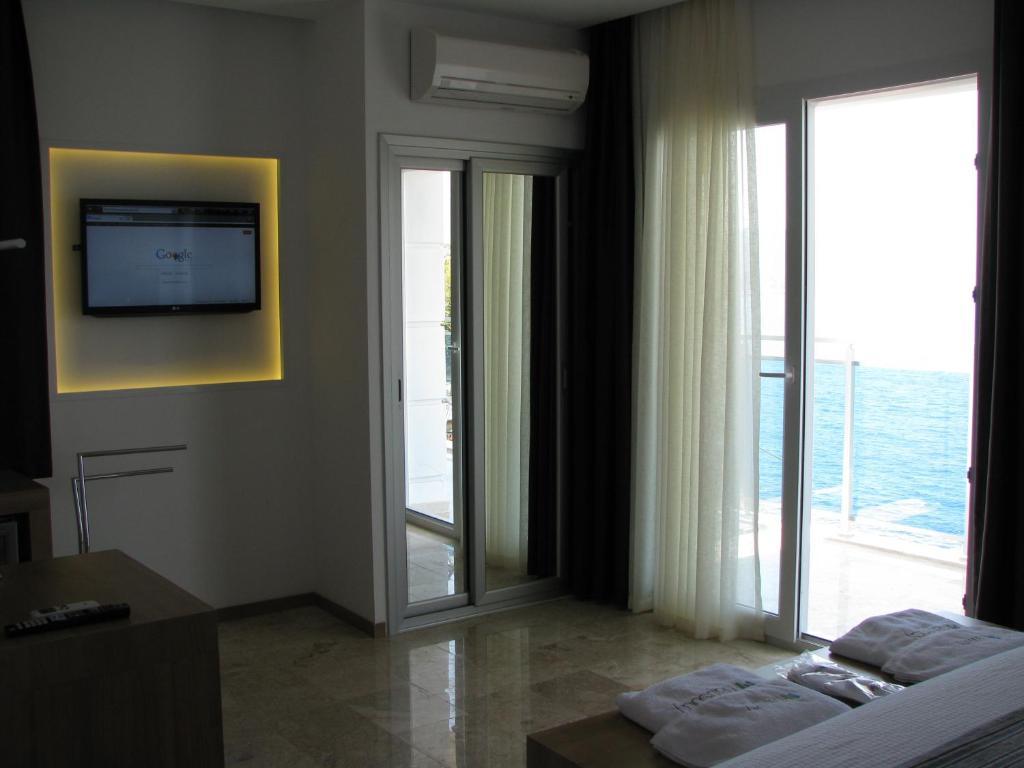 Rhapsody Hotel คาช ภายนอก รูปภาพ